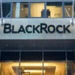 Dünyanın en büyük varlık yöneticisi BlackRock Bitcoin Piyasasına Giriyor