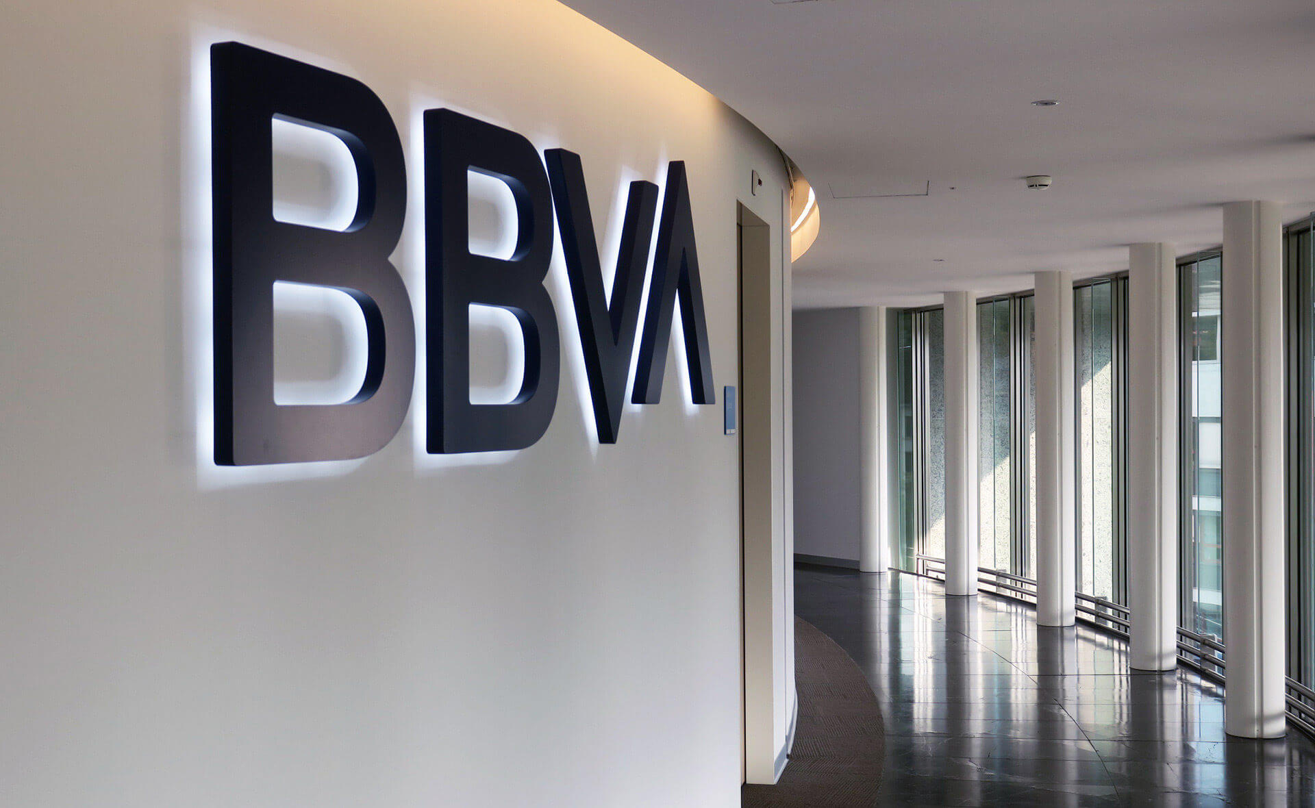 İspanyol BBVA, İsviçre’de Bitcoin Hizmeti Verecek